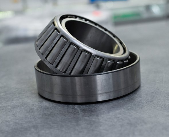 tapered-roller-bearing-3460126_960_720